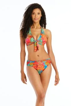 The Heat Is On Halter V Neck Bikini Top 9 The Heat Is On Halter V Neck Bikini Top -Tankini Tops Sales bleu rod the heat is on bikini top the heat is on halter v neck bikini top 35797438136495 scaled